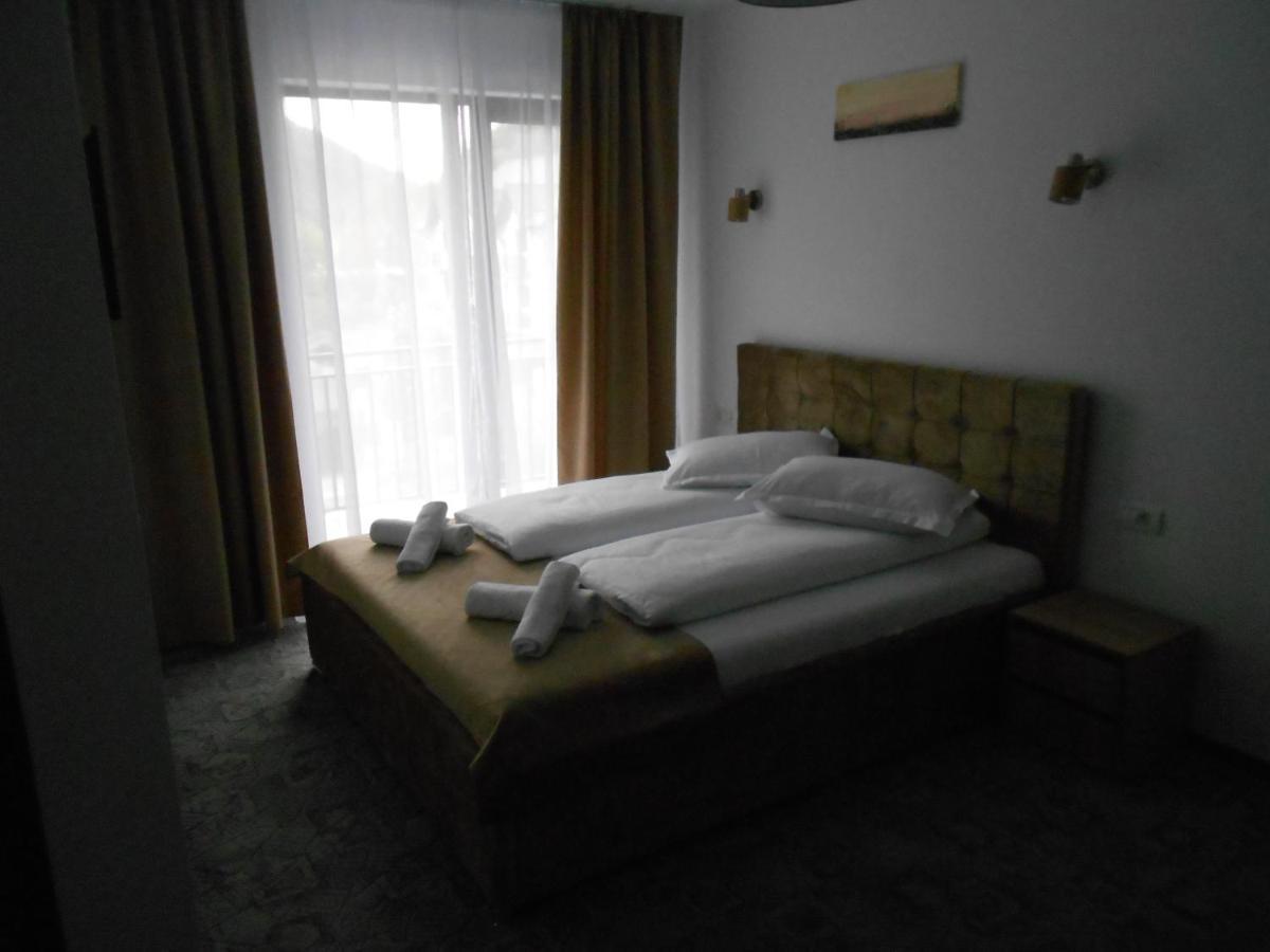 Andrana Hotel Caciulata Exterior photo